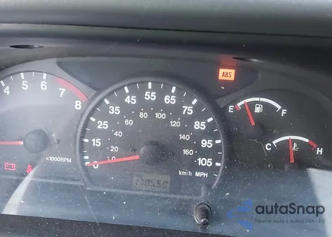 2001 Chevrolet Tracker Zr2 z USA, uszkodzony, nr VIN 2CNBJ78C516936827